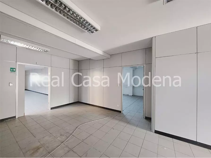 Immagine 3 di Ufficio in affitto  in Via Emilia Est a Modena