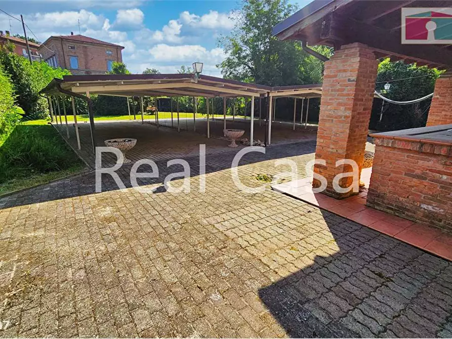 Immagine 15 di Porzione di casa in vendita  in Via Abetone Superiore a Maranello