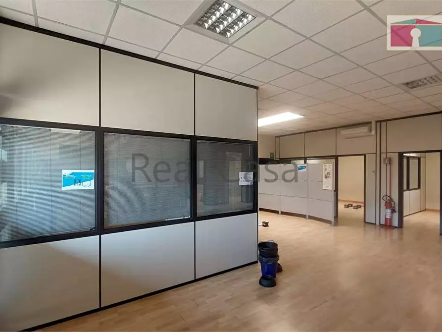 Immagine 11 di Laboratorio in affitto  in Viale Virgilio  a Modena