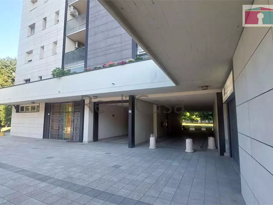 Immagine 34 di Appartamento in affitto  in Via Alassio  a Modena