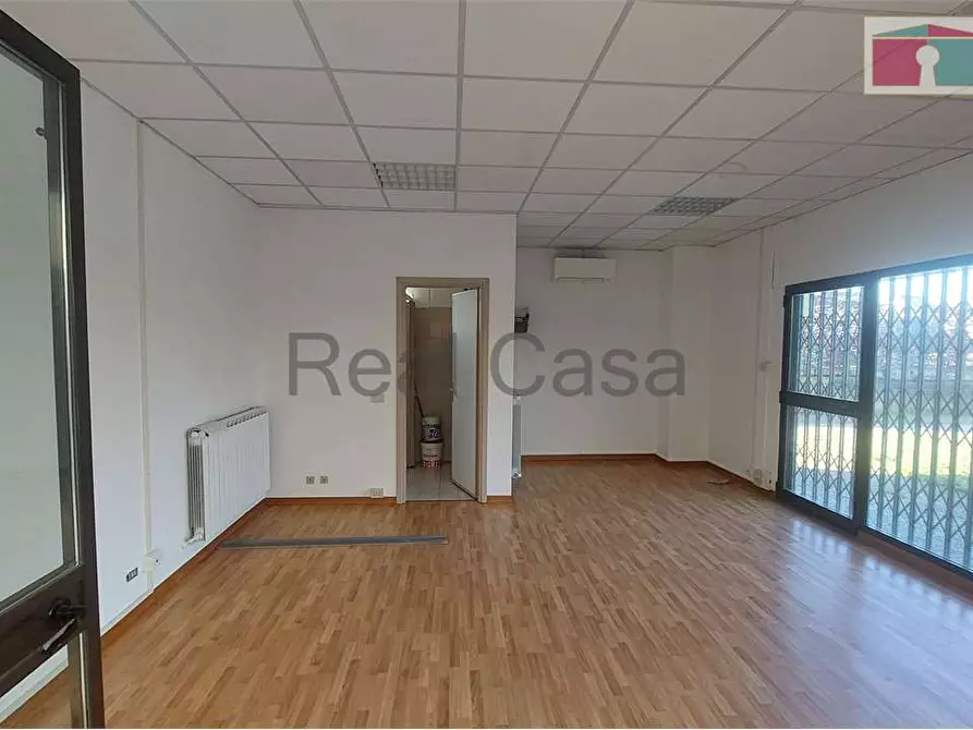 Immagine 1 di Ufficio in affitto  in Via Fratelli Rosselli 140 a Modena