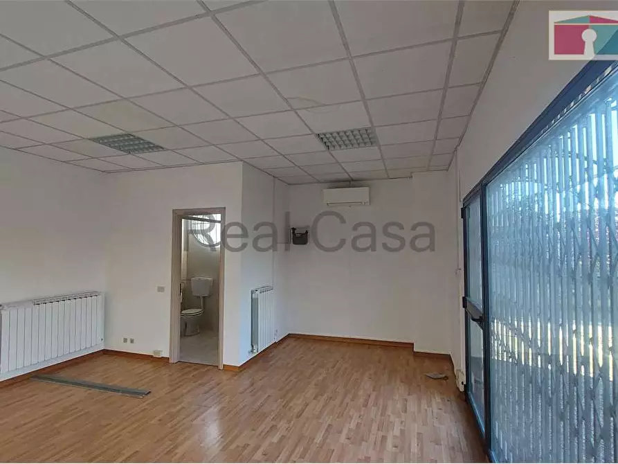 Immagine 5 di Ufficio in affitto  in Via Fratelli Rosselli 140 a Modena