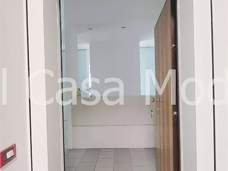 Immagine 17 di Ufficio in affitto  in Via Marianini a Modena
