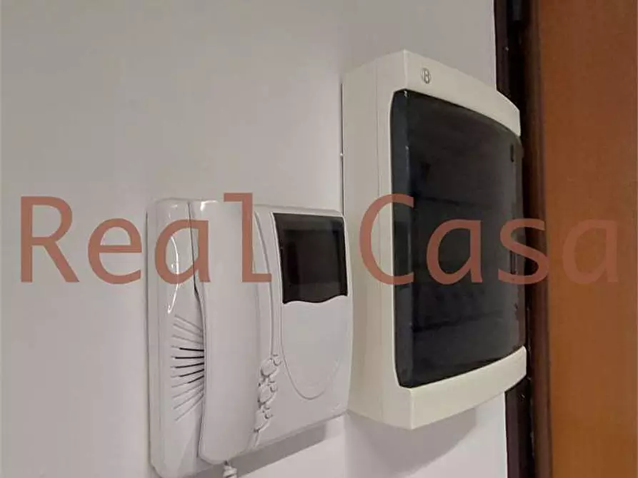 Immagine 8 di Ufficio in affitto  in Via Poletti a Modena