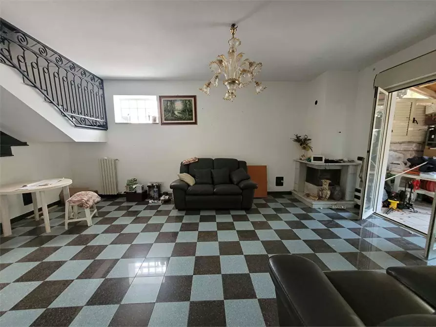 Immagine 1 di Villa in vendita  in via solarino 1 a Siracusa