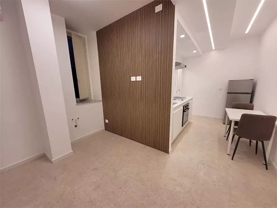 Immagine 4 di Appartamento in vendita  a Siracusa