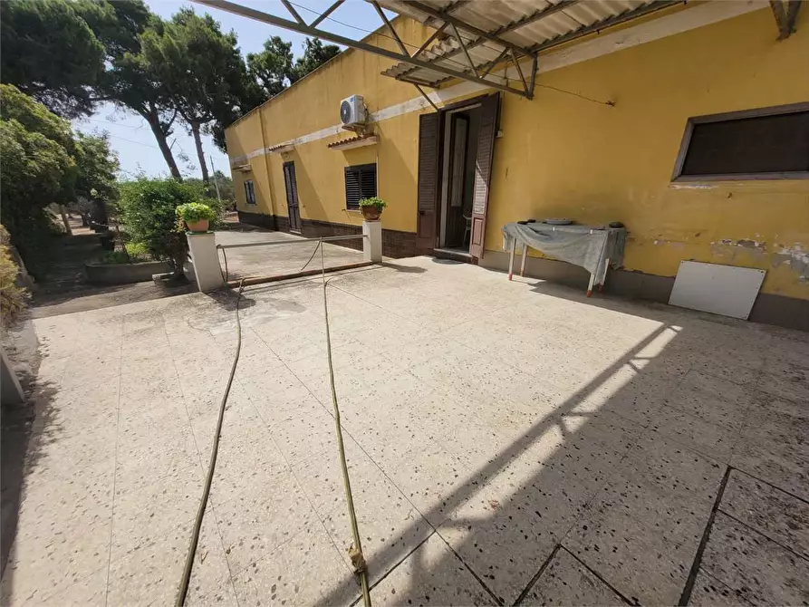 Immagine 2 di Villa in vendita  a Augusta