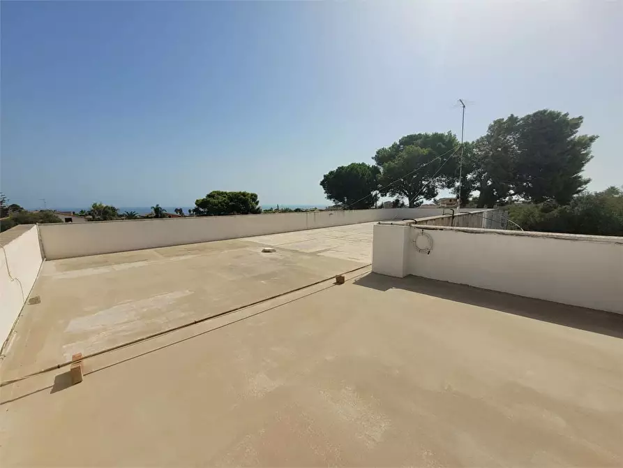 Immagine 41 di Villa in vendita  in via tringali 41 a Augusta