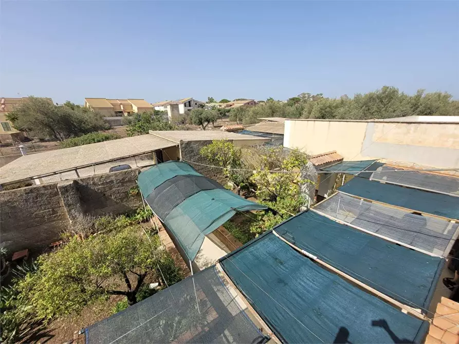 Immagine 43 di Villa in vendita  in via tringali 41 a Augusta