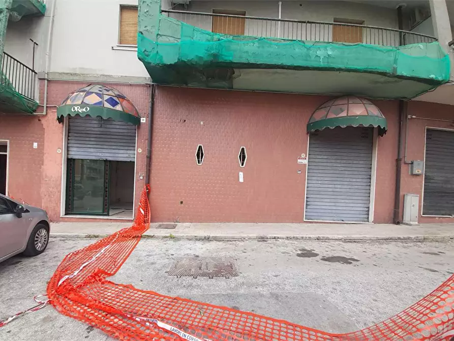 Immagine 1 di Negozio in vendita  in via sicilia 1 a Siracusa