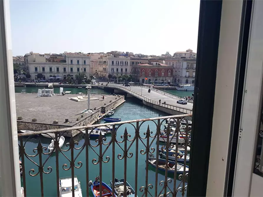 Immagine 6 di Appartamento in vendita  a Siracusa
