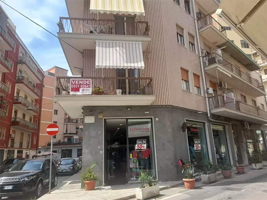 Immagine 1 di Appartamento in vendita  in via del colle temenite 1 a Siracusa