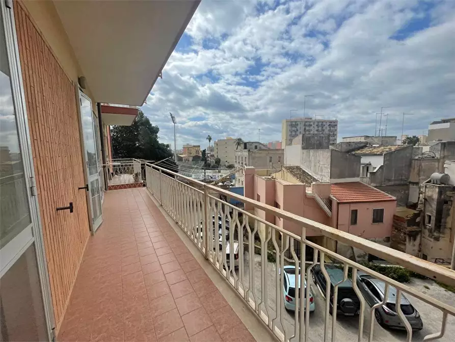 Immagine 2 di Appartamento in vendita  a Siracusa
