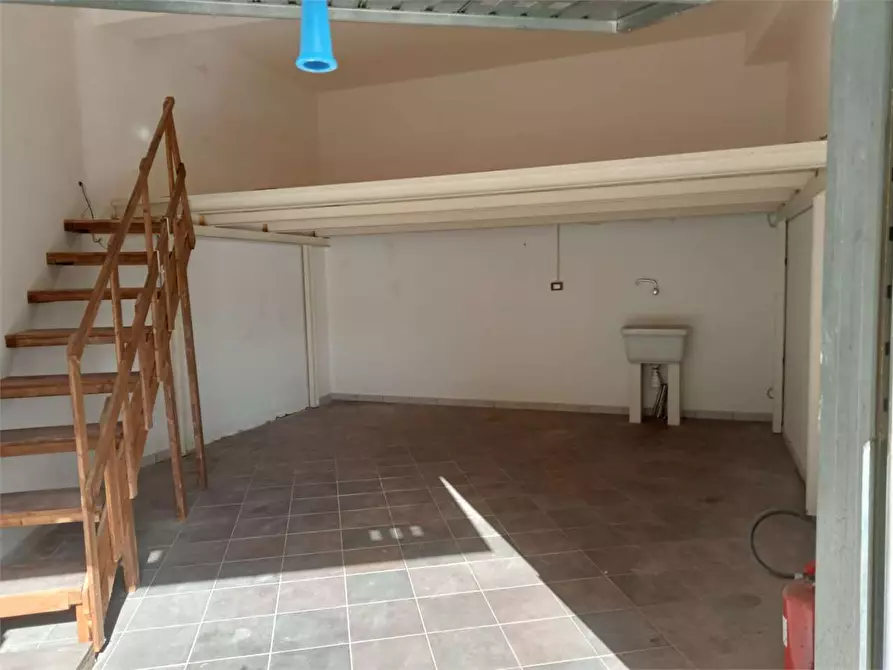 Immagine 1 di Garage in vendita  in ronco a via corsica 1 a Siracusa