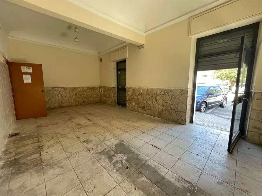 Immagine 5 di Negozio in vendita  a Siracusa