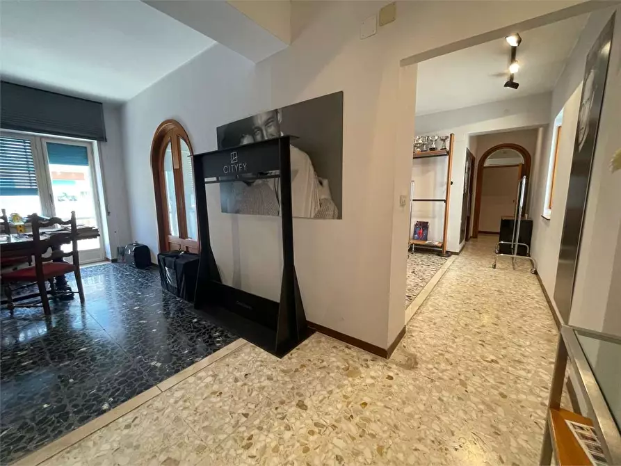 Immagine 5 di Ufficio in vendita  a Siracusa