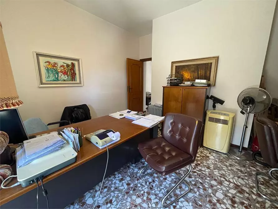 Immagine 14 di Ufficio in vendita  a Siracusa