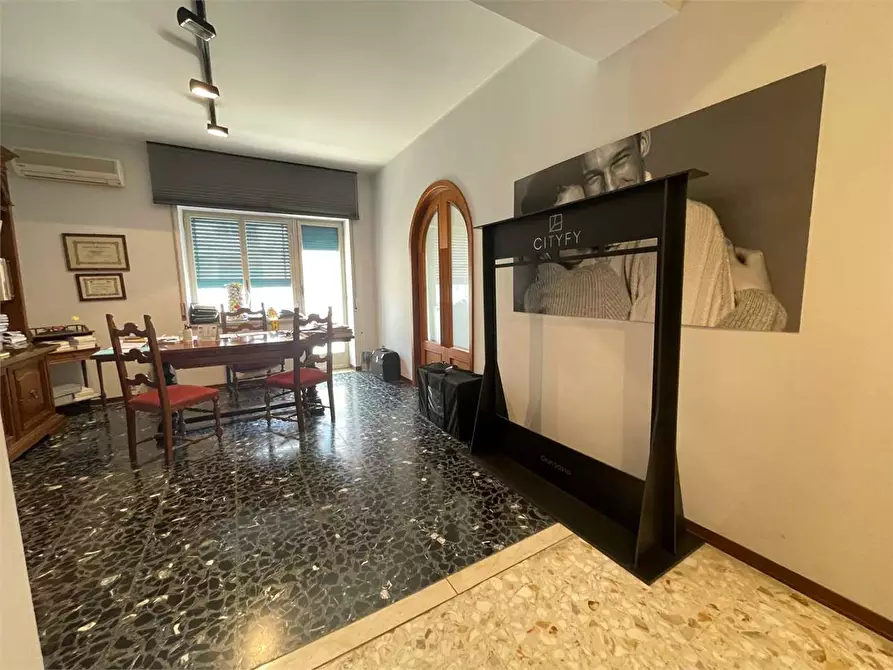 Immagine 2 di Quadrilocale in vendita  in via papa stefano IV 1 a Siracusa