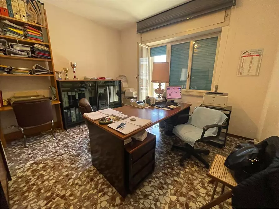 Immagine 13 di Quadrilocale in vendita  in via papa stefano IV 1 a Siracusa