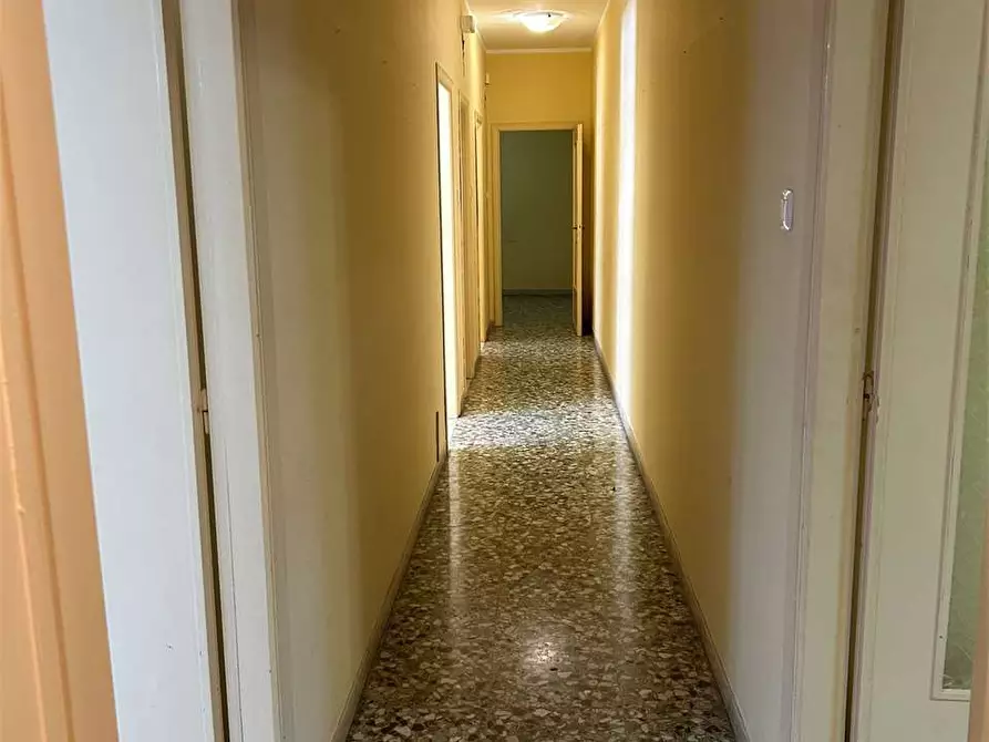 Immagine 8 di Ufficio in affitto  a Siracusa