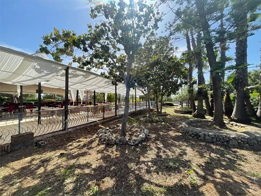 Immagine 2 di Stabile in vendita  a Siracusa