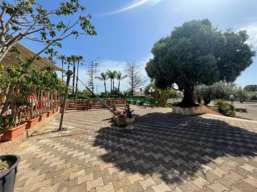 Immagine 3 di Stabile in vendita  a Siracusa