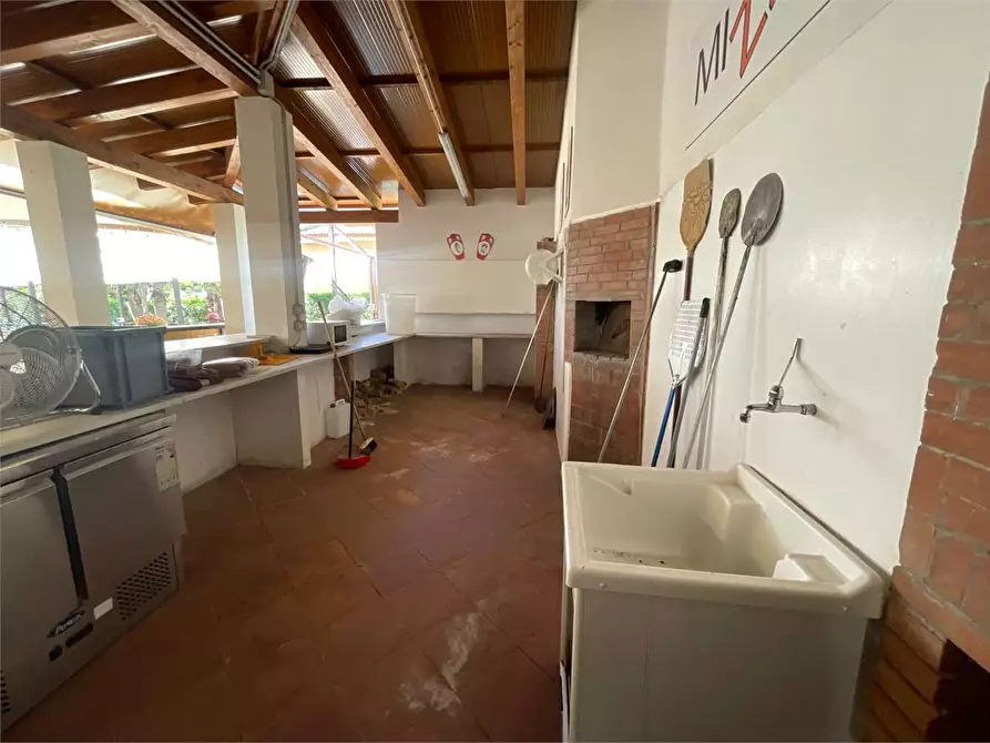 Immagine 12 di Stabile in vendita  a Siracusa