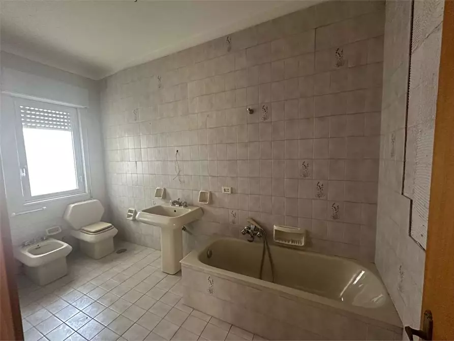 Immagine 10 di Appartamento in vendita  a Floridia