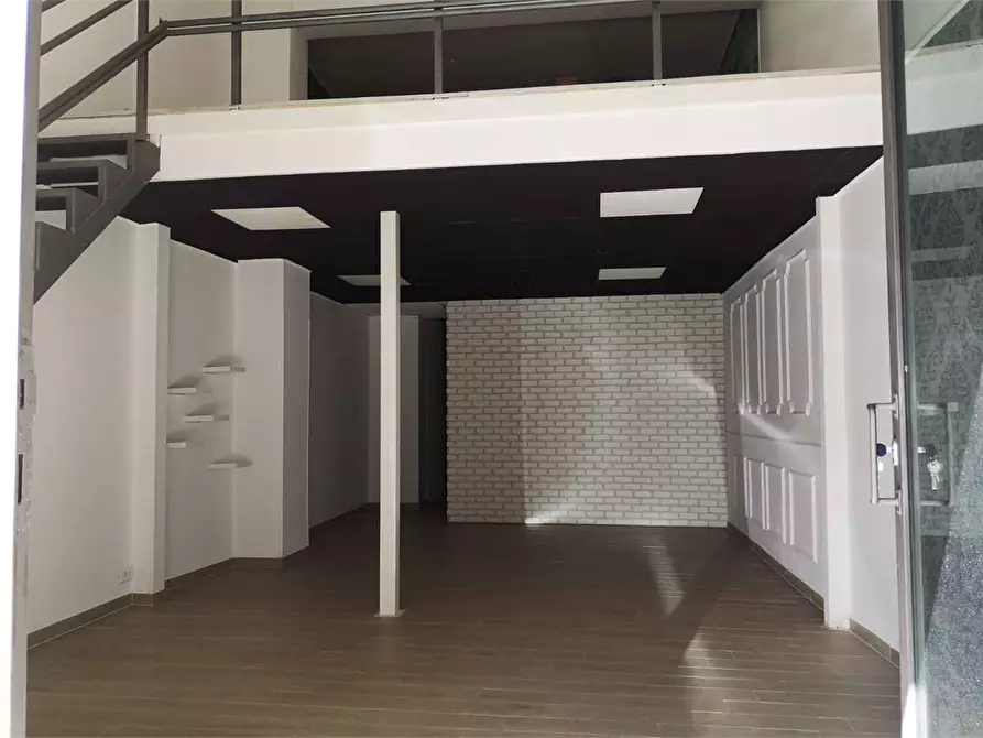 Immagine 4 di Ufficio in affitto  a Siracusa