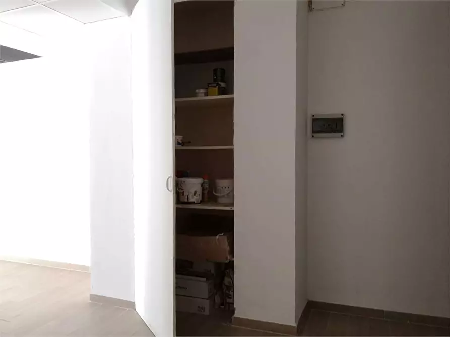 Immagine 5 di Negozio in affitto  in via malfitano 1 a Siracusa