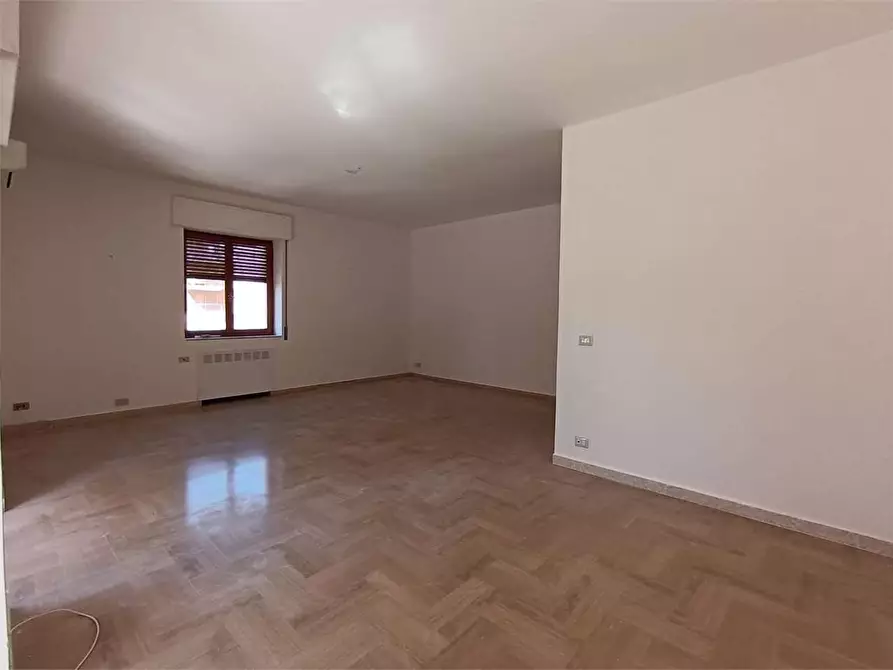 Immagine 11 di Appartamento in vendita  a Siracusa