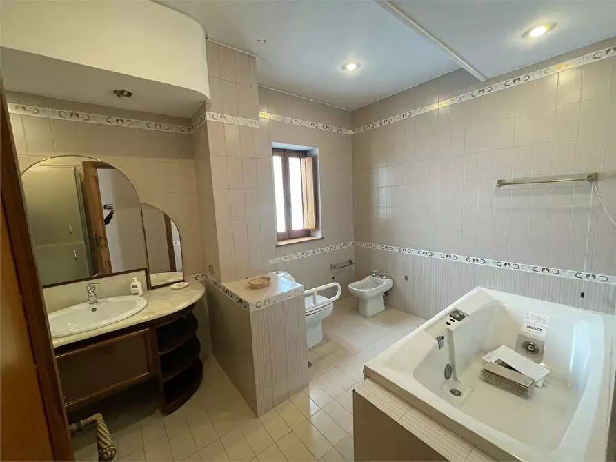 Immagine 6 di Appartamento in vendita  in via papa stefano IV 1 a Siracusa