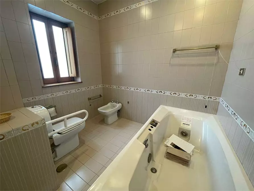 Immagine 8 di Appartamento in vendita  in via papa stefano IV 1 a Siracusa