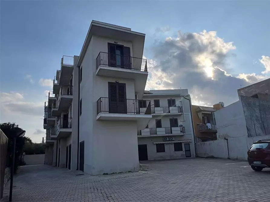 Immagine 1 di Appartamento in vendita  a Siracusa