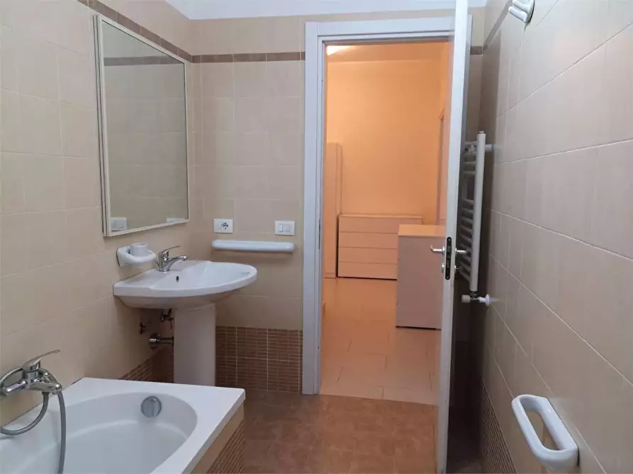 Immagine 14 di Appartamento in affitto  a Siracusa