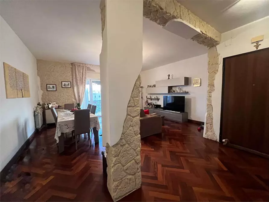 Immagine 8 di Appartamento in vendita  a Siracusa