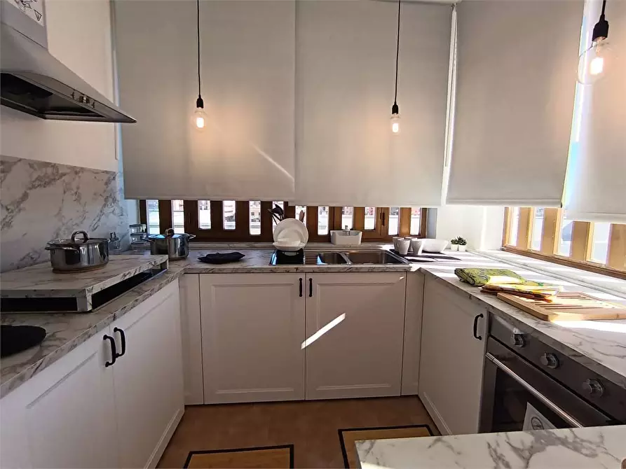 Immagine 13 di Appartamento in affitto  a Siracusa