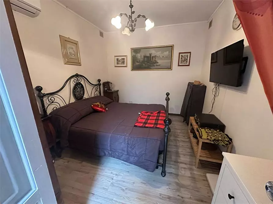 Immagine 13 di Casa indipendente in vendita  a Floridia