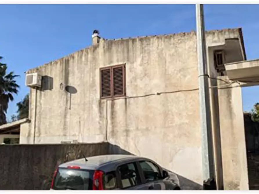 Immagine 1 di Villa in vendita  a Siracusa