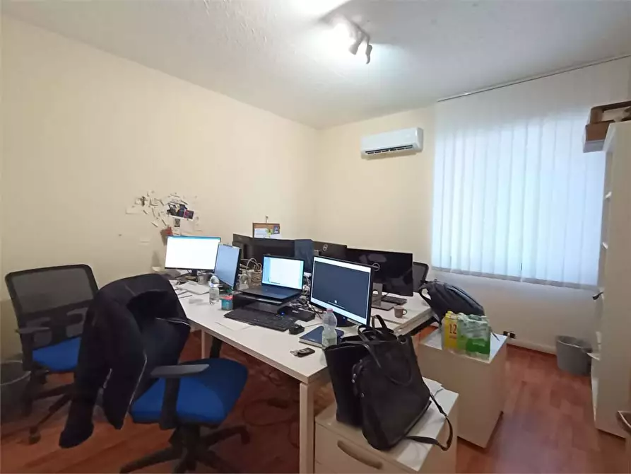 Immagine 3 di Ufficio in affitto  a Siracusa