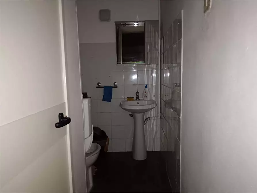 Immagine 11 di Negozio in affitto  a Siracusa