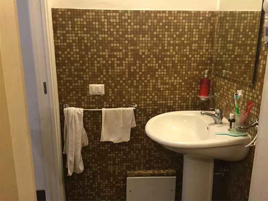 Immagine 11 di Casa indipendente in vendita  a Siracusa