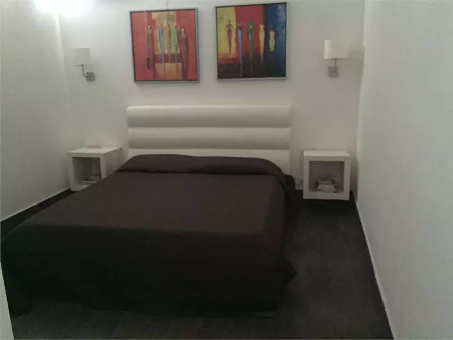 Immagine 17 di Casa indipendente in vendita  a Siracusa