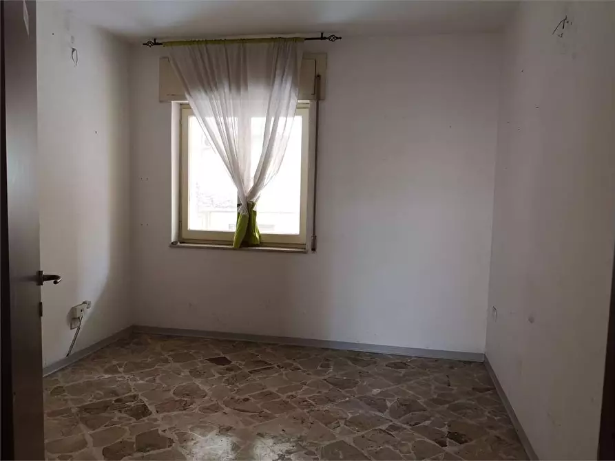 Immagine 4 di Negozio in affitto  in via costanza bruno 1 a Siracusa