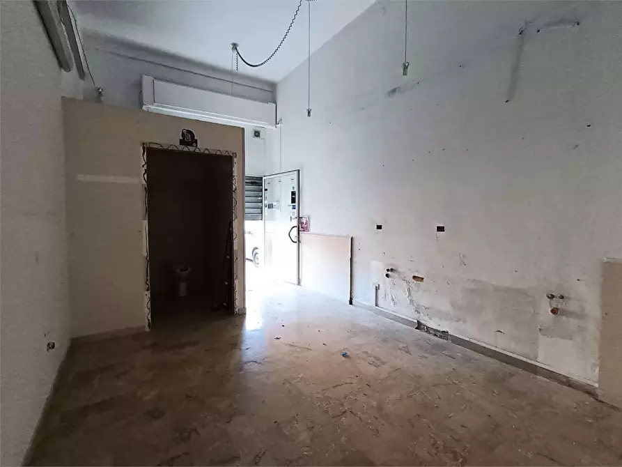Immagine 7 di Negozio in vendita  a Siracusa