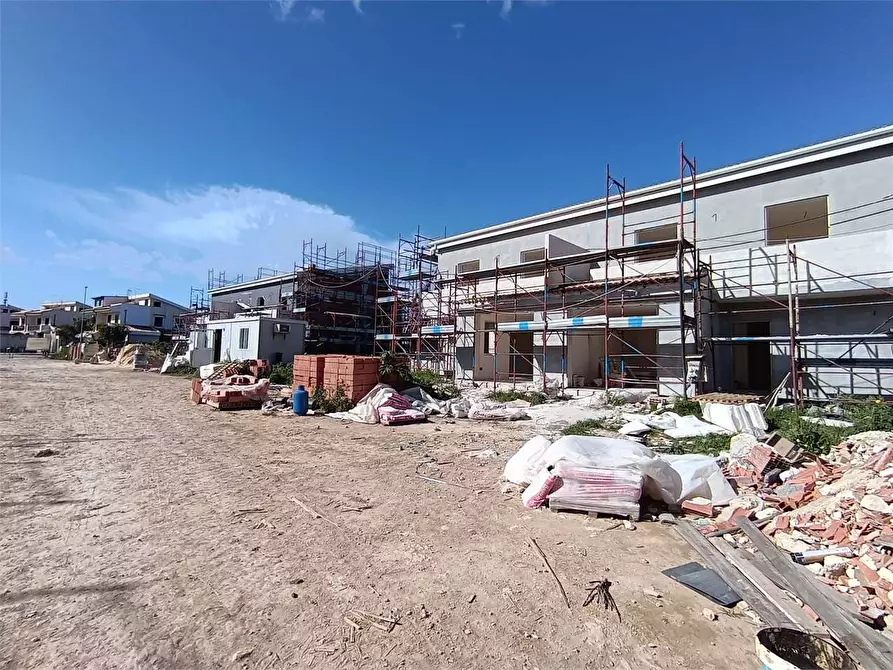 Immagine 6 di Villa in vendita  a Siracusa