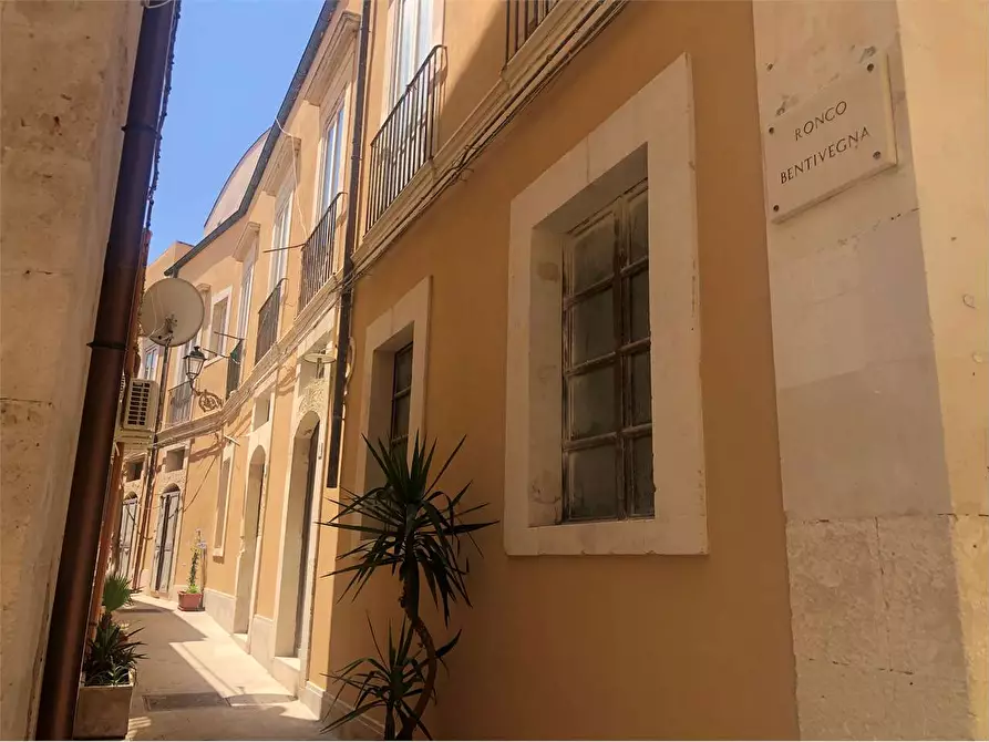 Immagine 3 di Casa indipendente in vendita  a Siracusa