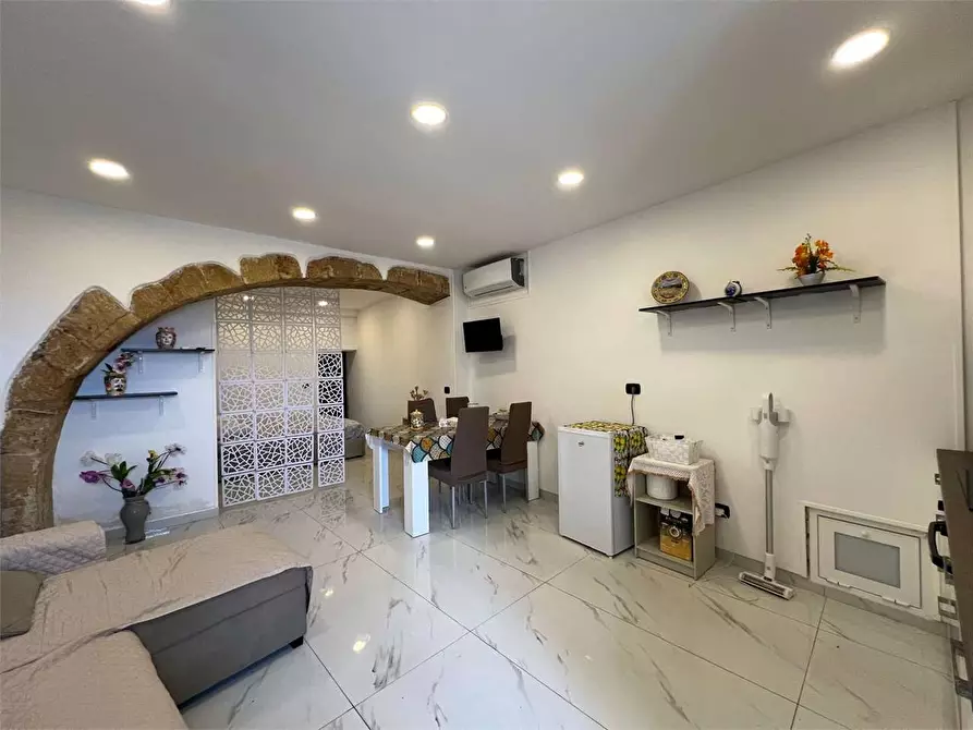 Immagine 4 di Casa indipendente in vendita  a Siracusa