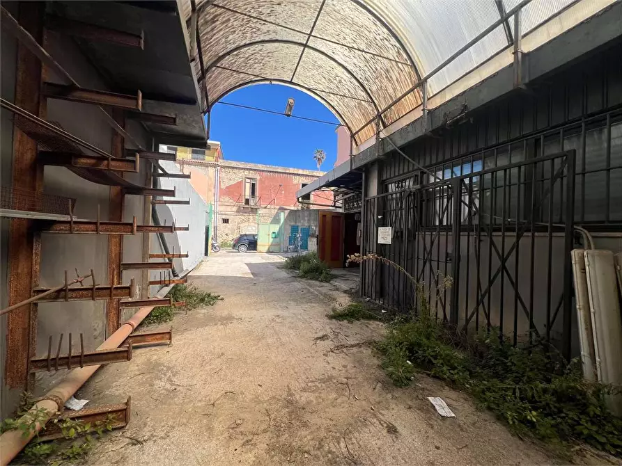 Immagine 3 di Laboratorio in vendita  a Siracusa