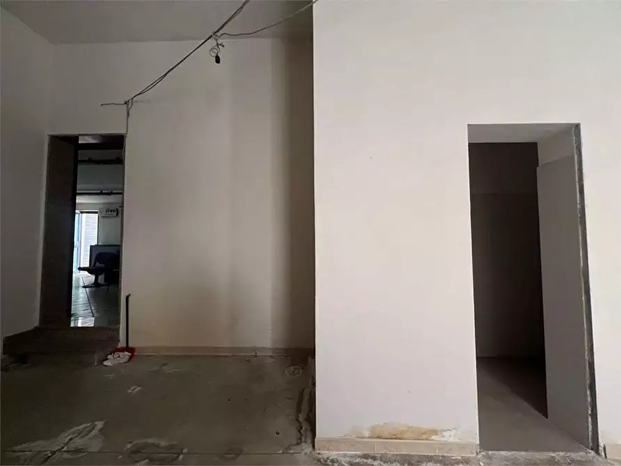 Immagine 14 di Laboratorio in vendita  a Siracusa